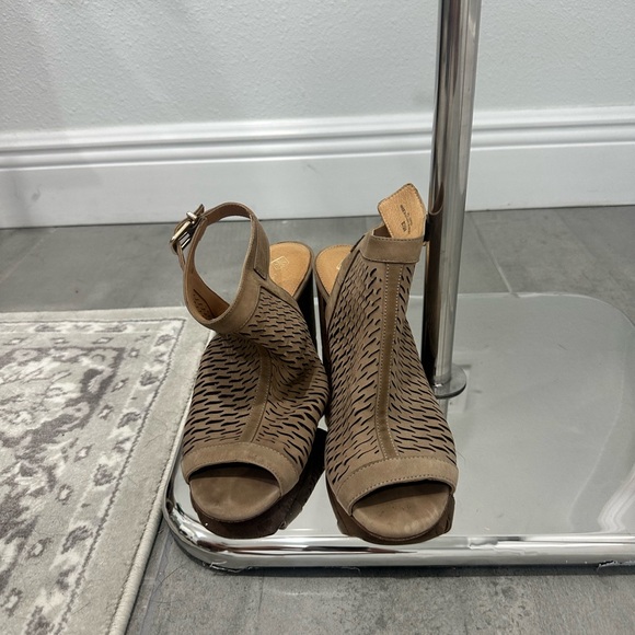 Antonio Melani ~ Open Toe Booties - Picture 7 of 7